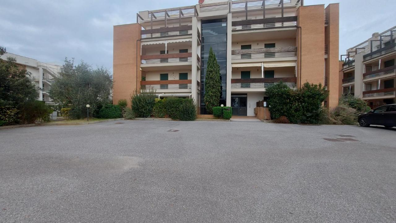 Appartamento Santa Costanza Con Piscina San Vincenzo Buitenkant foto
