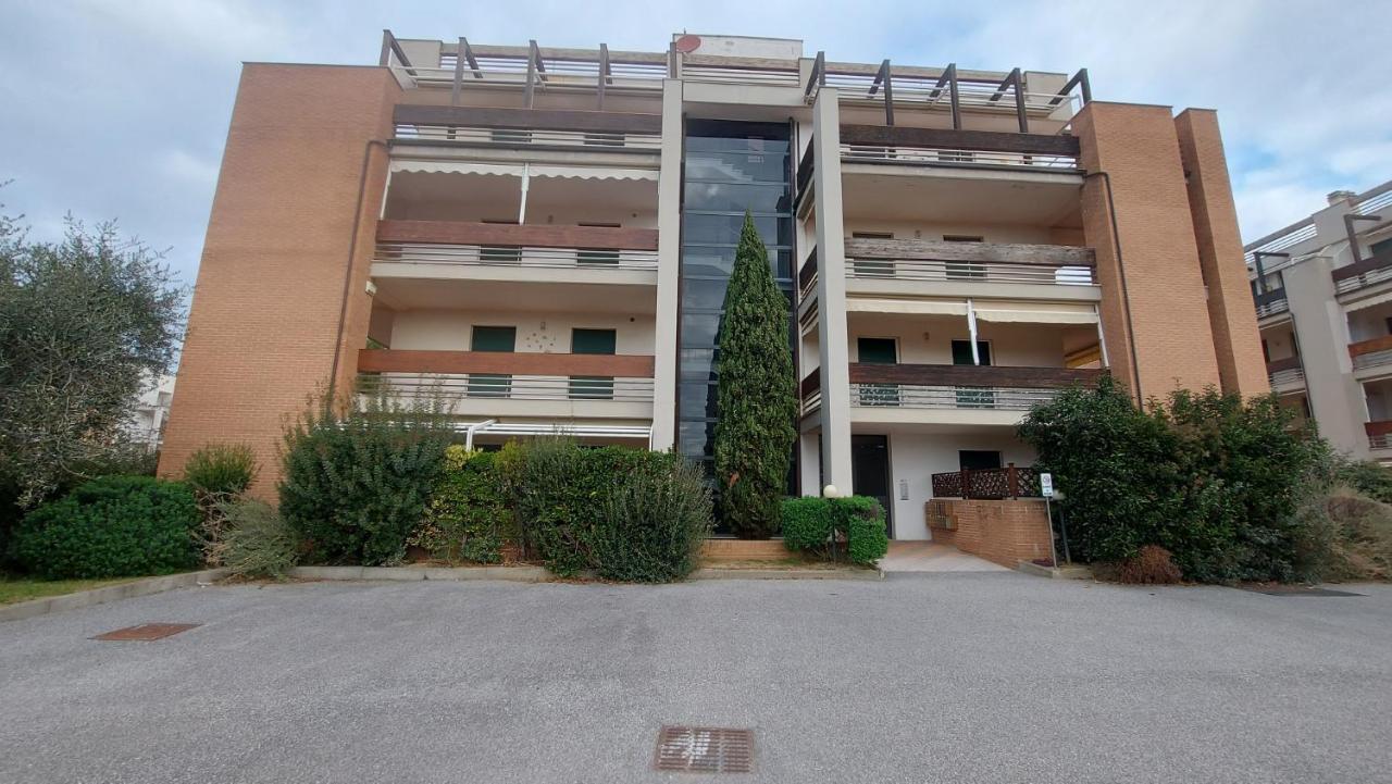 Appartamento Santa Costanza Con Piscina San Vincenzo Buitenkant foto
